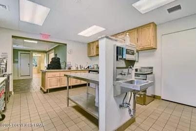  6683 Route 191, Cresco, PA 18326 - Photo 20