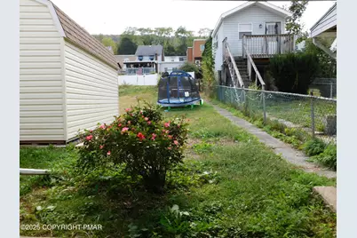  218 Penn Street, Tamaqua, PA 18252 - Photo 16