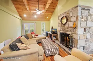 136 Split Rock Ln, Pocono Pines, PA 18350 - Photo 12