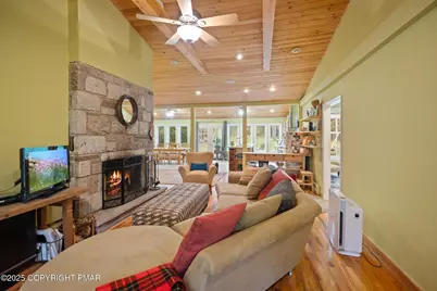  136 Split Rock Lane, Pocono Pines, PA 18350 - Photo 14