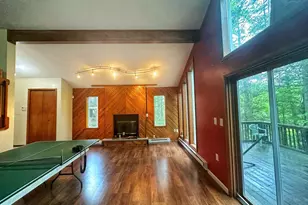 207 Manchester Dr, Bushkill, PA 18324 - Photo 12