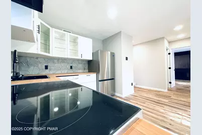  1120 Country Place Drive, Tobyhanna, PA 18466 - Photo 4