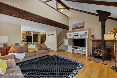  129 Cross Country Lane, Tannersville, PA 18372 - Photo 8