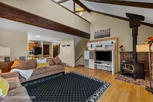 129 Cross Country Ln, Tannersville, PA 18372 - Photo 8