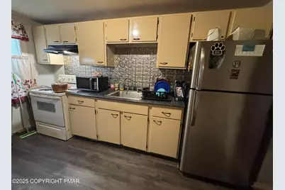  134 W Railroad Street, Nesquehoning, PA 18240 - Photo 12