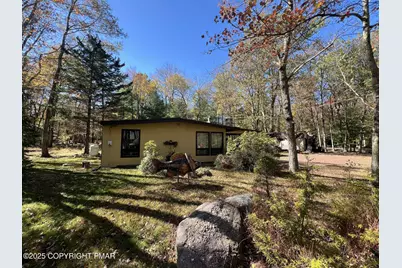  25 Red Oak Road, Lake Harmony, PA 18624 - Photo 2