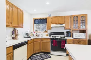 7157 Winnebago Dr, Pocono Lake, PA 18347 - Photo 14