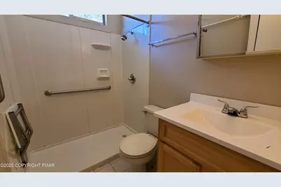  194 Broad Street, Stroudsburg, PA 18360 - Photo 8