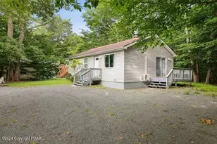 9660 Stony Hollow Dr, Tobyhanna, PA 18466 - Photo 2