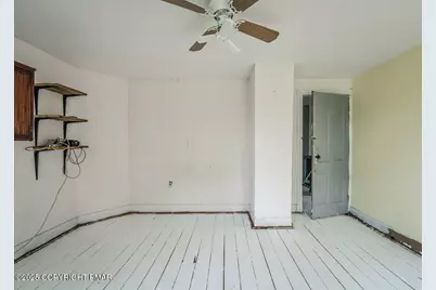  144 W Broad Street, East Stroudsburg, PA 18301 - Photo 24