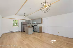 510 Dana's Ct, East Stroudsburg, PA 18302 - Photo 4