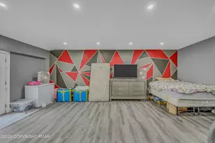 37 Mount Pocono Ct, Mount Pocono, PA 18344 - Photo 20