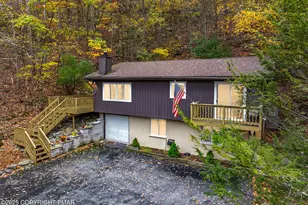 5859 Decker Rd, Bushkill, PA 18324 - Photo 2