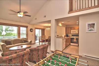  371 Linden Court, Tannersville, PA 18372 - Photo 4