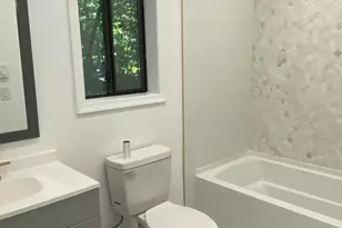 9605 Stony Hollow Dr, Tobyhanna, PA 18466 - Photo 12