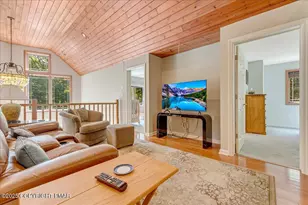 329 Lakeshore Dr, Lakeville, PA 18438 - Photo 24