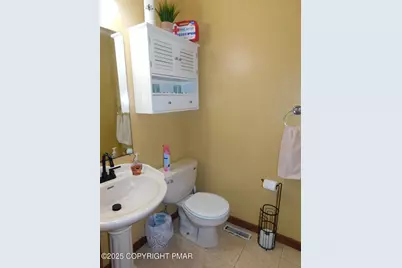  212 Spicebush Drive, East Stroudsburg, PA 18301 - Photo 8