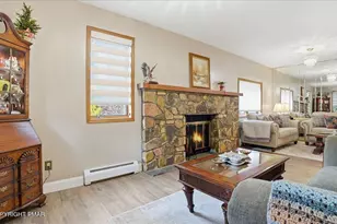 818 Thomas St, Stroudsburg, PA 18360 - Photo 12