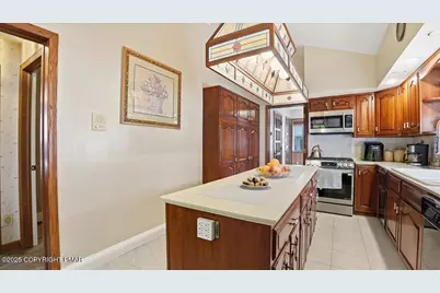  818 Thomas Street, Stroudsburg, PA 18360 - Photo 22