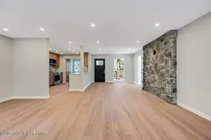 542 Post Hill Rd, Henryville, PA 18332 - Photo 8