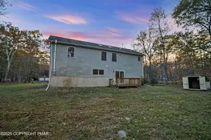 2214 Vista Cir, East Stroudsburg, PA 18302 - Photo 4