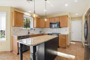 104 Wolf Hollow Rd, Lake Harmony, PA 18624 - Photo 22