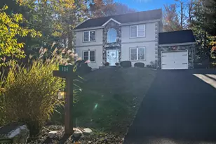 104 Wolf Hollow Rd, Lake Harmony, PA 18624 - Photo 4