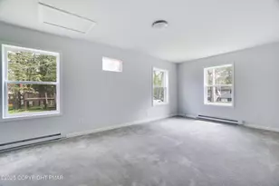 8475 Bumble Bee Way 552 Way, Tobyhanna, PA 18466 - Photo 12