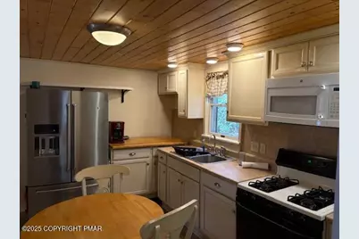  207 Munch Drive, Henryville, PA 18332 - Photo 10