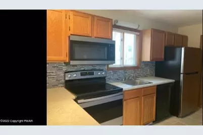  139 Dunchurch Drive, Bushkill, PA 18324 - Photo 4