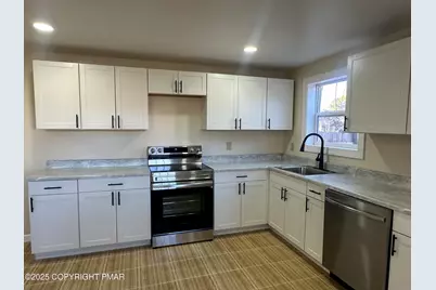  277 S Courtland Street, East Stroudsburg, PA 18301 - Photo 12