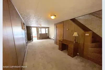  105 E Columbus Avenue, Nesquehoning, PA 18240 - Photo 6