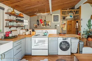 543 Clubhouse Dr, East Stroudsburg, PA 18302 - Photo 12