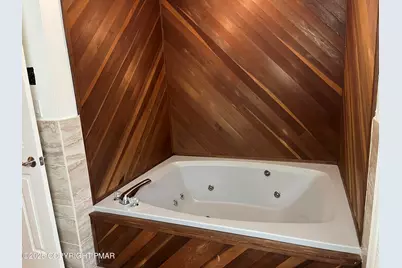  5031 Woodbridge Drive, Bushkill, PA 18324 - Photo 16