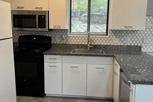 5031 Woodbridge Dr, Bushkill, PA 18324 - Photo 6