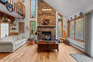 262 Fawn Lake Dr, Hawley, PA 18428 - Photo 8