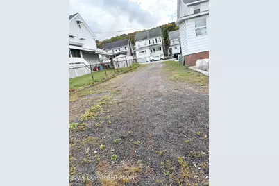  428 E Ridge Street, Lansford, PA 18232 - Photo 12