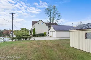 1772 Mahoning Dr, Lehighton, PA 18235 - Photo 12