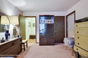 385 Saunders Dr, Bushkill, PA 18324 - Photo 16