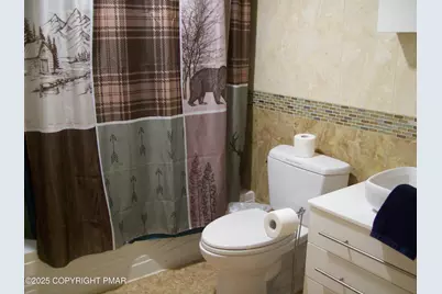  31 Middle Village Way, Tannersville, PA 18372 - Photo 10