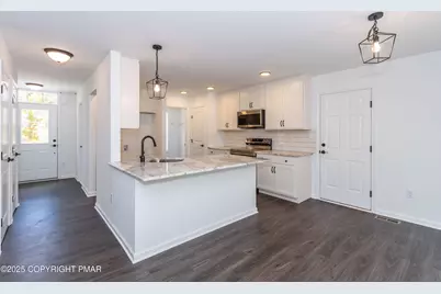  4263 Winchester Way, Bushkill, PA 18324 - Photo 10