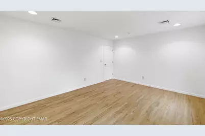 705 Garden Court, East Stroudsburg, PA 18301 - Photo 36