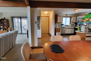 130 Bellingham Dr, Bushkill, PA 18324 - Photo 10