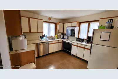  130 Bellingham Drive, Bushkill, PA 18324 - Photo 4