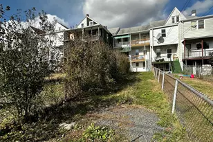 218 E Columbia Ave, Mount Carmel, PA 17851 - Photo 22