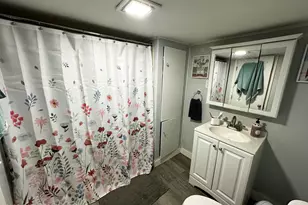 218 E Columbia Ave, Mount Carmel, PA 17851 - Photo 16