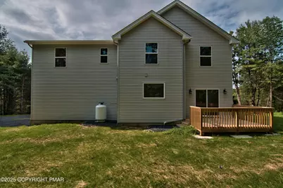  111 Lincoln Ln 111 Lane, East Stroudsburg, PA 18301 - Photo 2