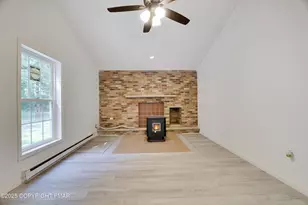 3119 Essex Rd, Tobyhanna, PA 18466 - Photo 4