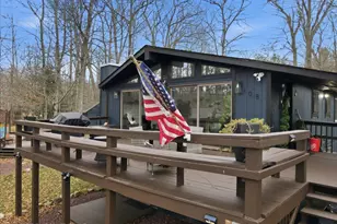 108 Black Bear Ln, Tobyhanna, PA 18466 - Photo 4