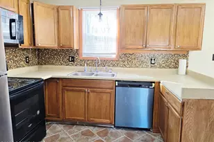 9040 Idlewild Dr, Tobyhanna, PA 18466 - Photo 8